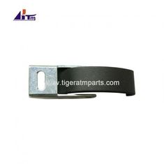 Las piezas de la máquina de cajero automático NCR S2 Pick Module Toggle Lock 445-0756286-10
