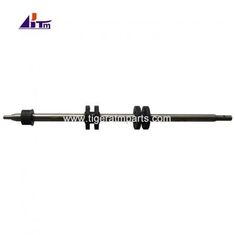 Las piezas del cajero automático Wincor Cineo VS Shaft con 2 rodillos de caucho negro 1750200435-117