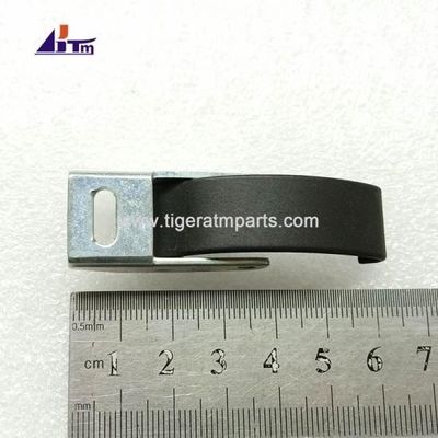Las piezas de la máquina de cajero automático NCR S2 Pick Module Toggle Lock 445-0756286-10