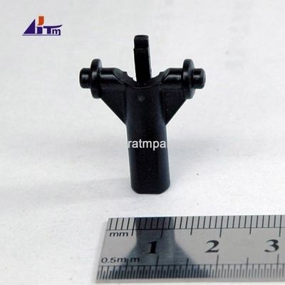 Las piezas de la máquina ATM Diebold Opteva Pivot Block 49204049000A